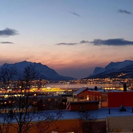 60 Sqm Apartment A - Free Parking! Tromsø Extérieur photo